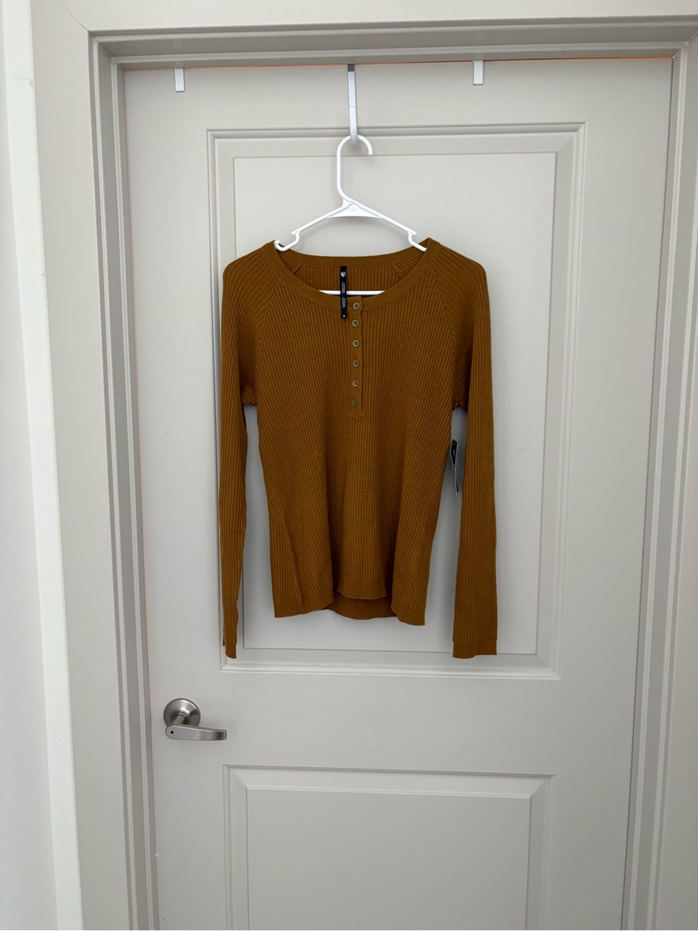 Kuhl Women's Ribbed Henley Sweater - Mustard Brown NWT size M outdoor
